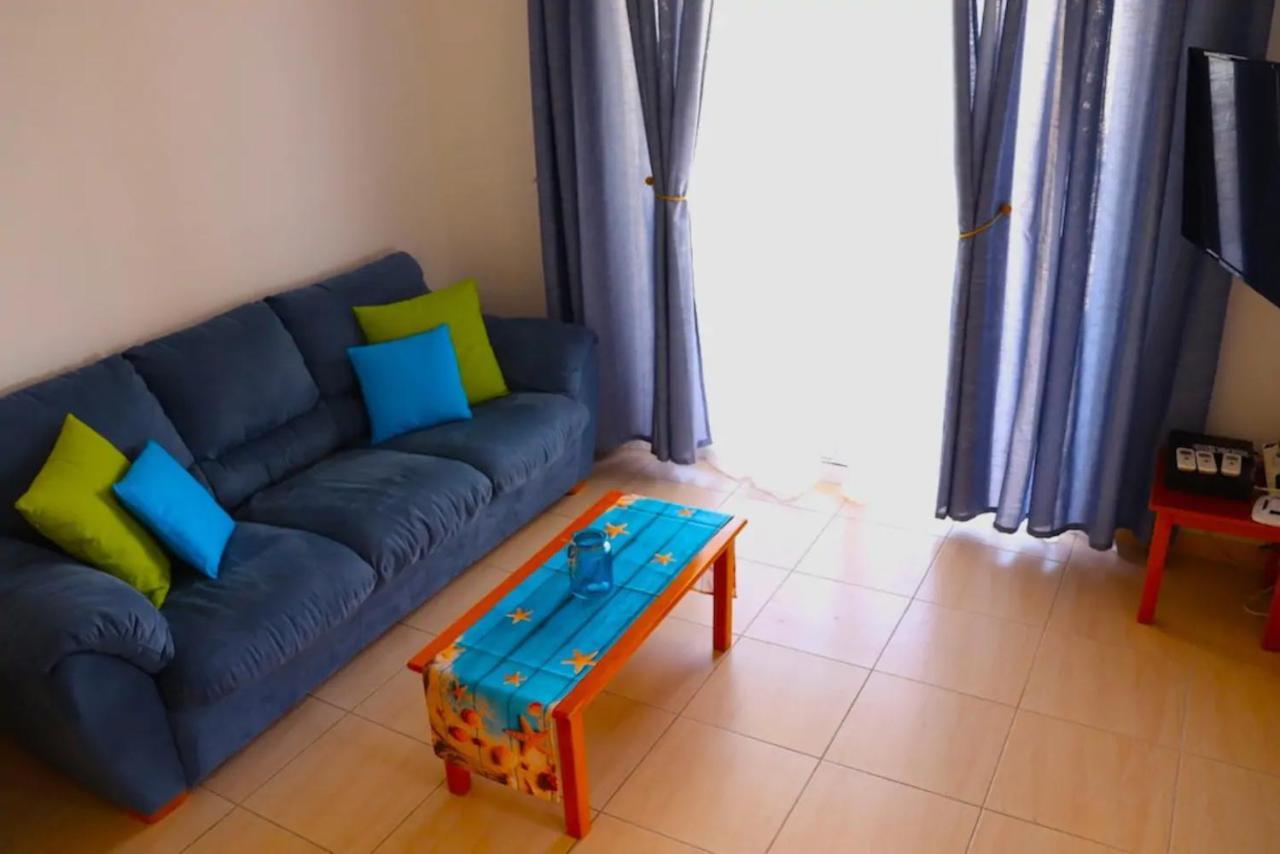 Central 2 Bedroom Apartment In Kato Paphos ภายนอก รูปภาพ