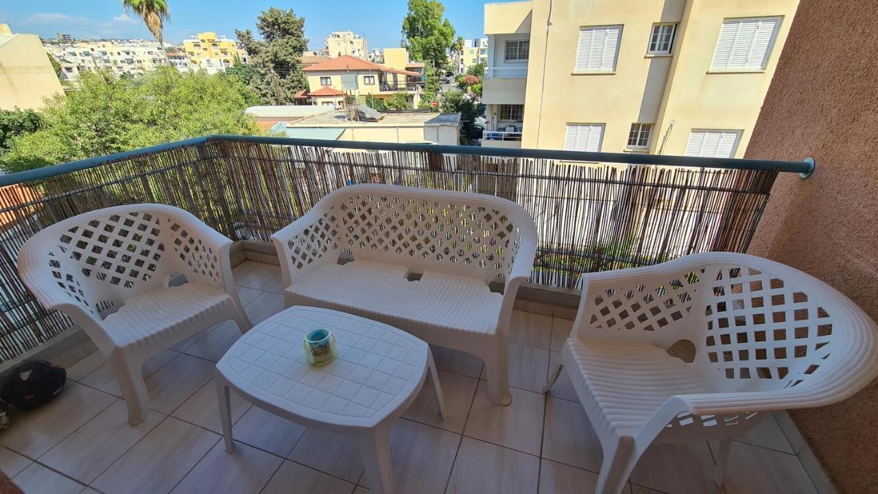 Central 2 Bedroom Apartment In Kato Paphos ภายนอก รูปภาพ